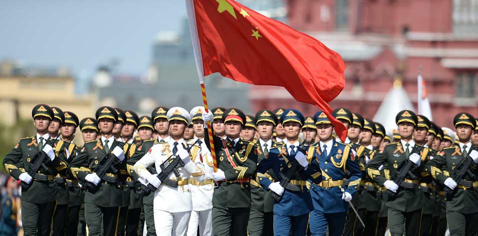 中国人民解放军三军仪仗队亮相红场阅兵式