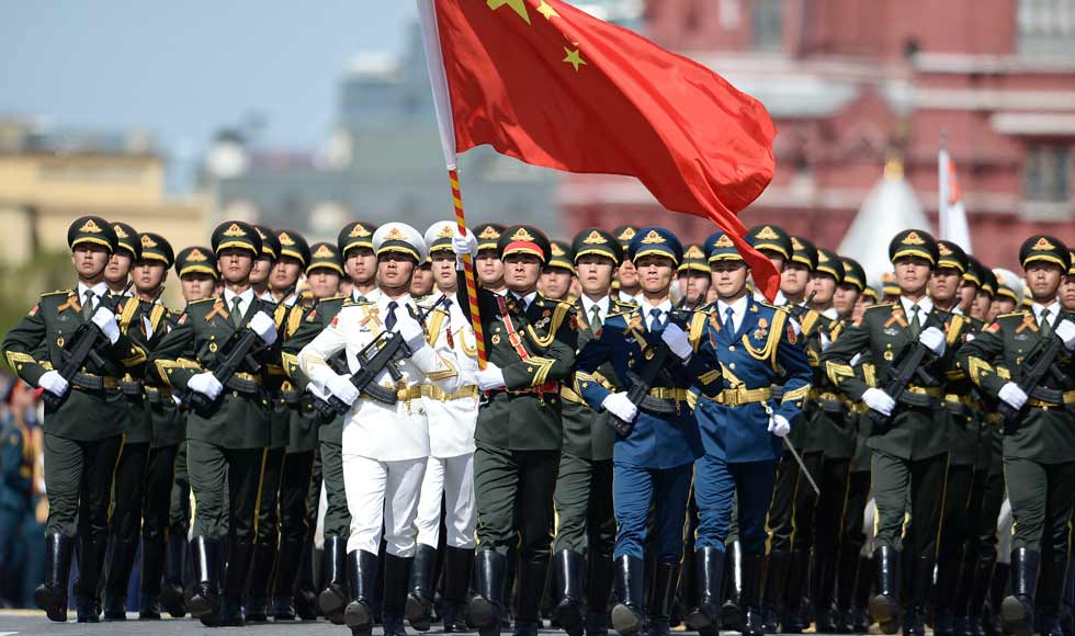 中國人民解放軍三軍儀仗隊亮相紅場閱兵式
