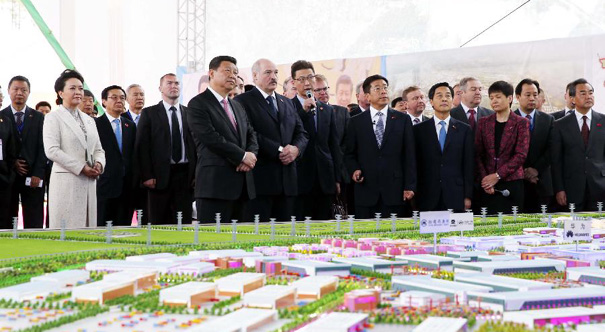 习近平考察中国－白俄罗斯工业园