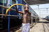 印度南部两省持续高温 500人死于热浪