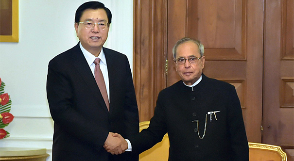 张德江会见印度总统慕克吉