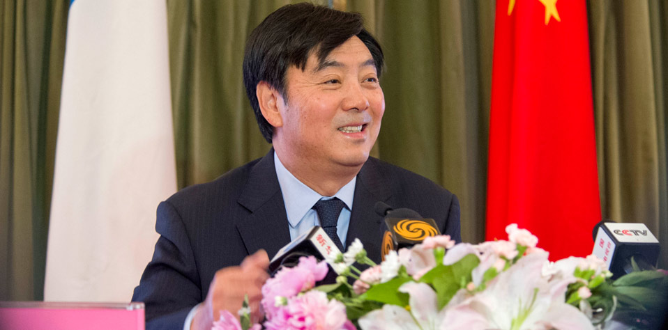 李克强总理访法将推动两国务实合作再上新台阶——访中国驻法国大使翟隽