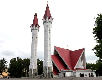 金砖和上合两大峰会举办地为何选乌法?