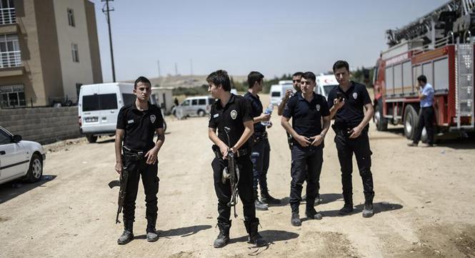 土耳其库尔德工人党武装打死两名警察