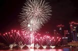 新加坡举行建国50周年游行彩排