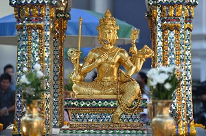 “一切都会好起来的！” 记泰国四面佛神庙重新开放