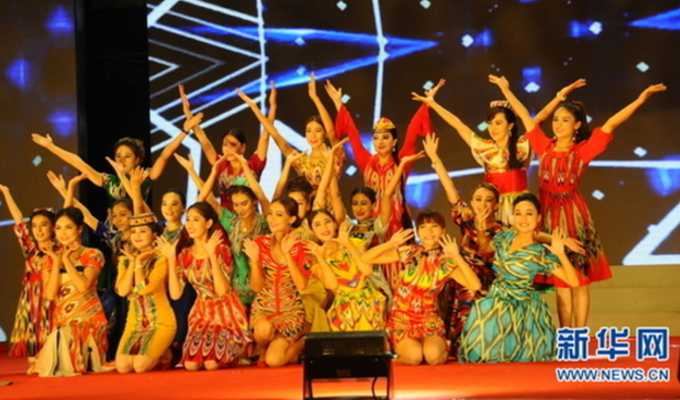 &ldquo;艾德莱斯炫昆仑&rdquo;系列活动火热开展&mdash;&mdash;喀什刮起&ldquo;最炫民族风&rdquo;