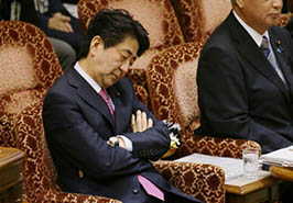 安倍疲态尽显