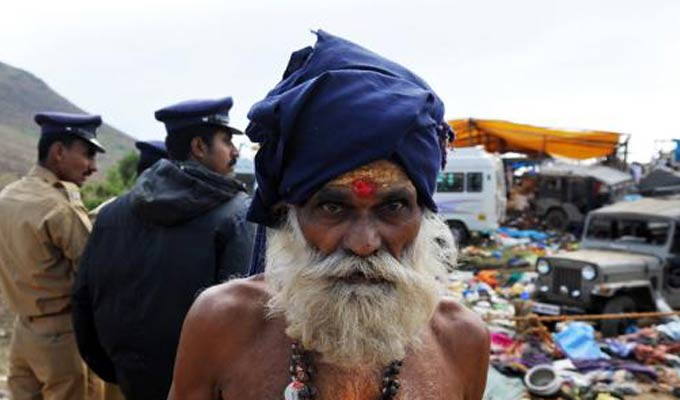 各国重大踩踏事故一览：麦加最悲惨踩踏致千人死