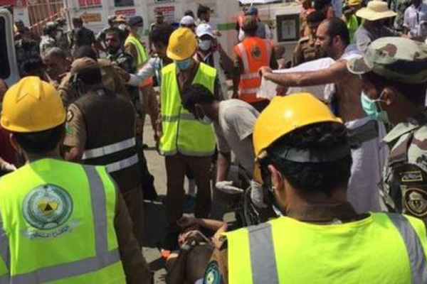 麦加朝觐者在仪式中发踩踏事故