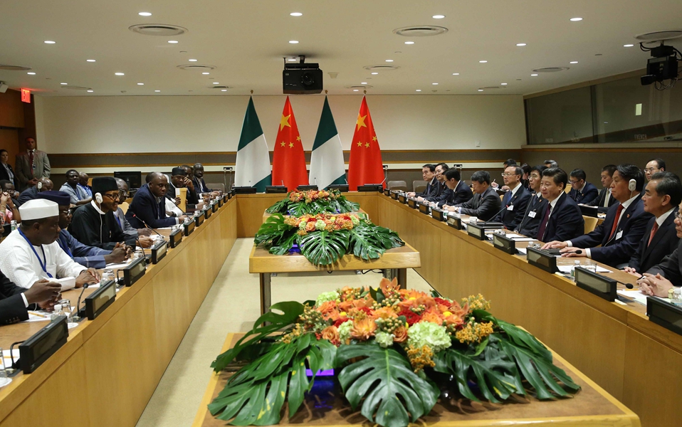 习近平会见尼日利亚总统布哈里