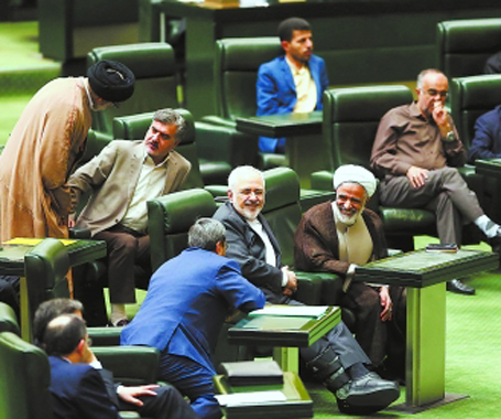 伊朗总统说将从下周起执行伊核协议