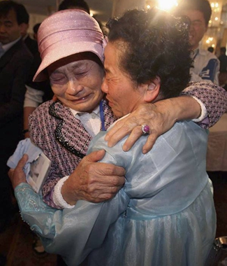 朝韩离散家属久别重逢太不易