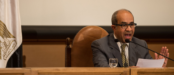 俄客机坠毁调查委员会说尚无法确定坠机原因