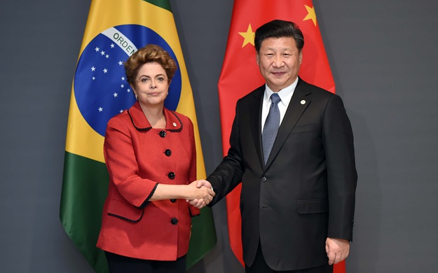 习近平会见巴西总统