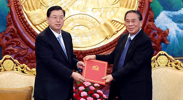 张德江会见老挝国家主席朱马里