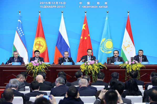 李克强出席上海合作组织成员国总理第十四次会议联合记者会