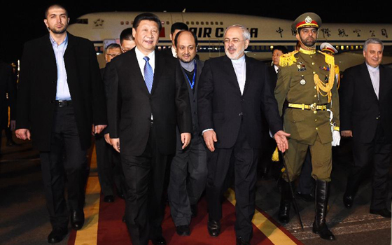 習近平抵達德黑蘭開始對伊朗進行國事訪問