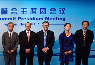2013年世界媒體峰會主席團會議