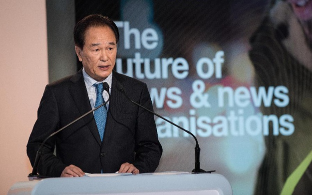 新华社社长蔡名照世界媒体峰会上提三点倡议