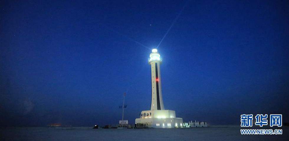南沙渚碧灯塔建成发光