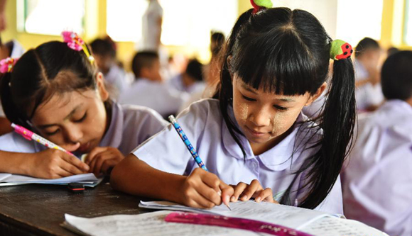 泰国沙没沙空：寺庙中的缅甸劳工子女学校