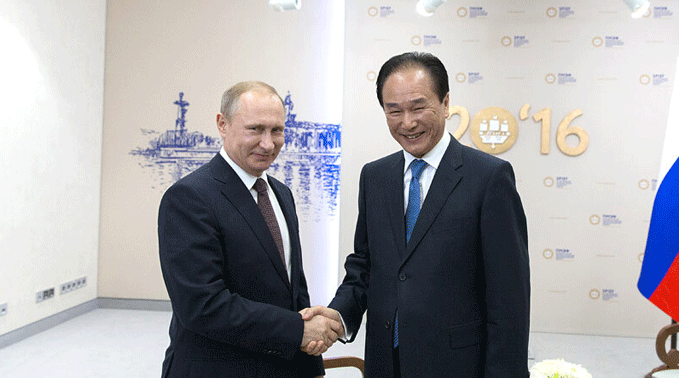 俄羅斯總統普京接受新華社社長蔡名照獨家專訪