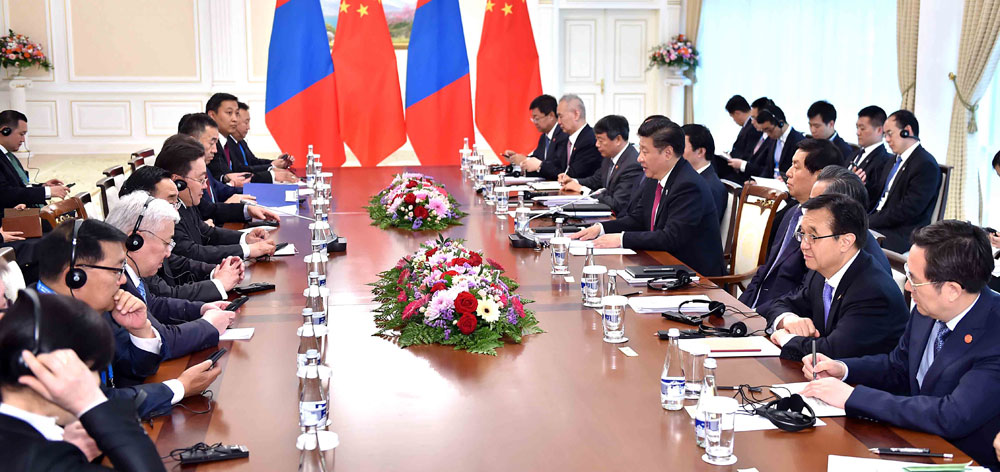 習近平會見蒙古國總統額勒貝格道爾吉