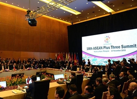 东盟与中日韩领导人会议