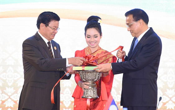 李克强出席中国－东盟建立对话关系25周年纪念仪式