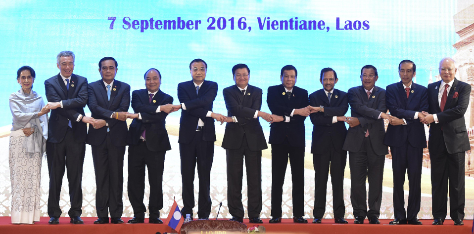 李克强出席第十九次中国－东盟领导人会议