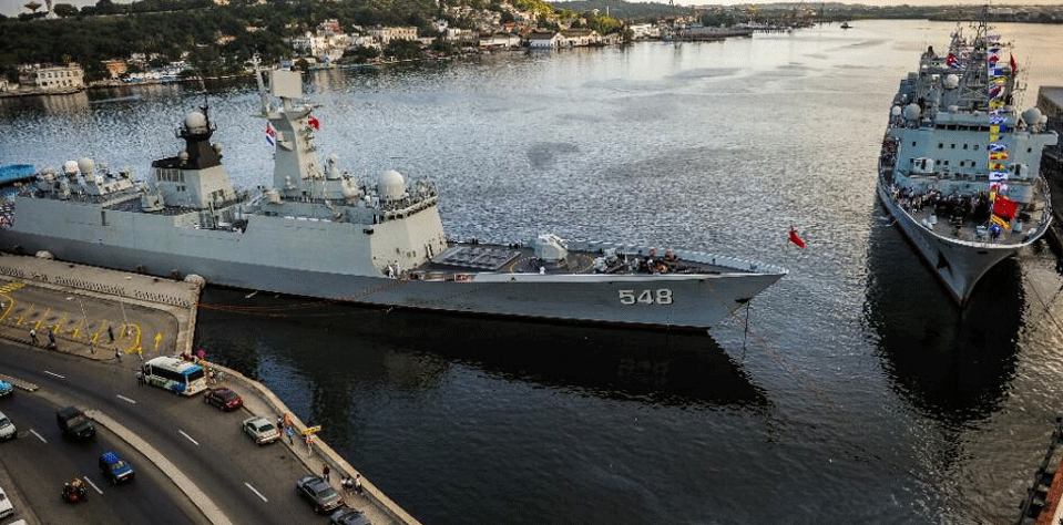 【资料】中国海军编队首次到访古巴 当地华人港口迎接(图)