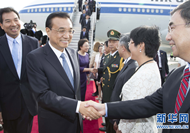 李克强抵达渥太华对加拿大进行正式访问