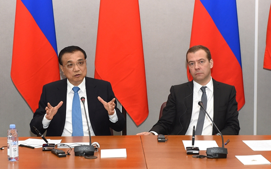李克强与俄罗斯总理梅德韦杰夫共同会见记者
