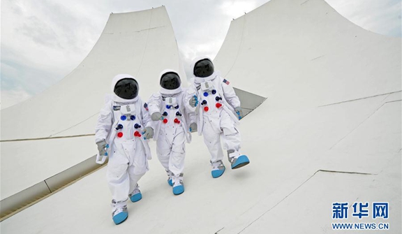 “美国航空航天局:一场人类冒险”航天展即将举行(组图)