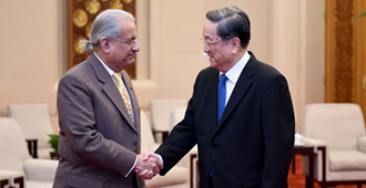 俞正声会见巴基斯坦参议院主席