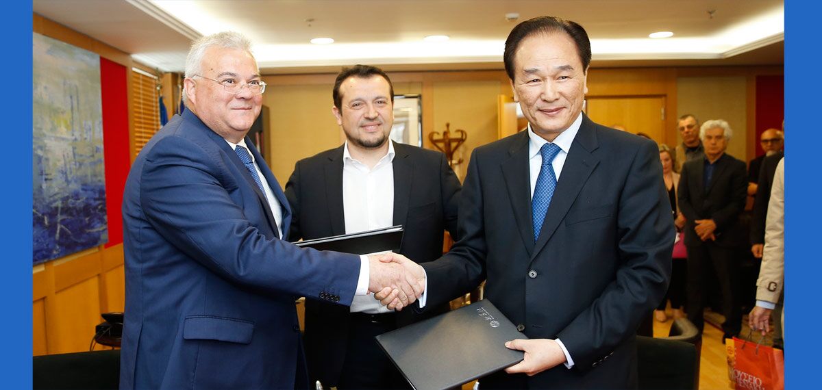 新華社與希臘國家通訊社雅典通訊社簽署新的合作協議