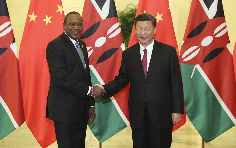 习近平会见肯尼亚总统肯雅塔