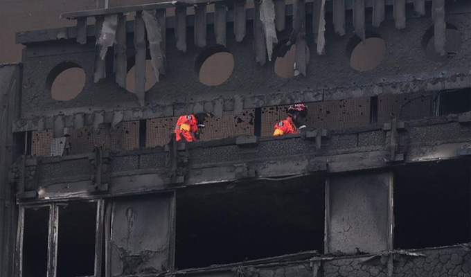 伦敦居民楼火灾死亡人数升至30人
