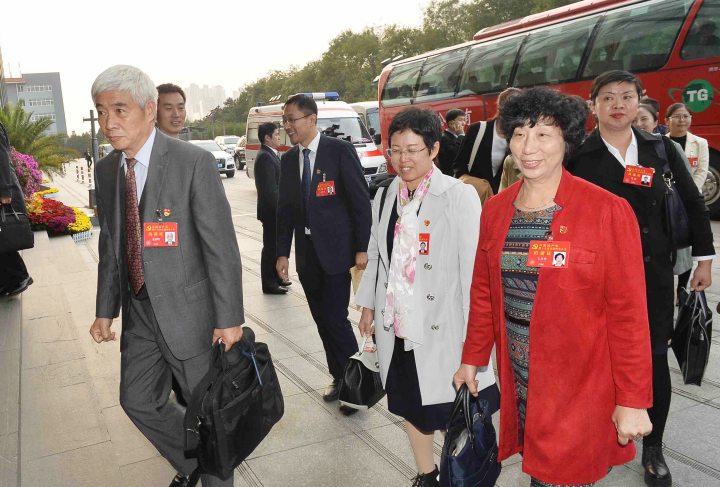 中共十九大成果牵动世界目光——访法国共产党全国书记皮埃尔·洛朗