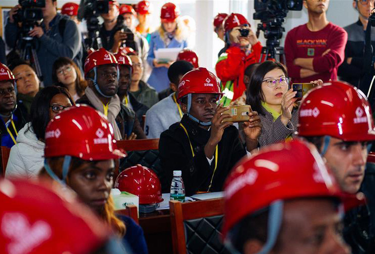 新时代·新思想·新征程——世界聚焦中共十九大报告关键词