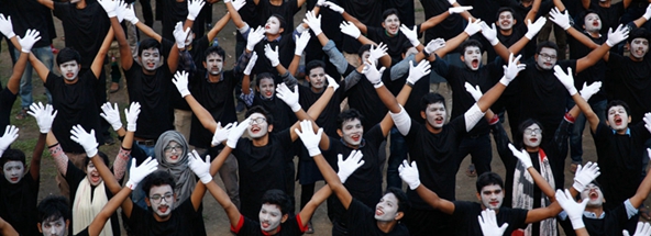 孟加拉国举办国际哑剧节 逾250名演员齐聚破吉尼斯世界纪录称号