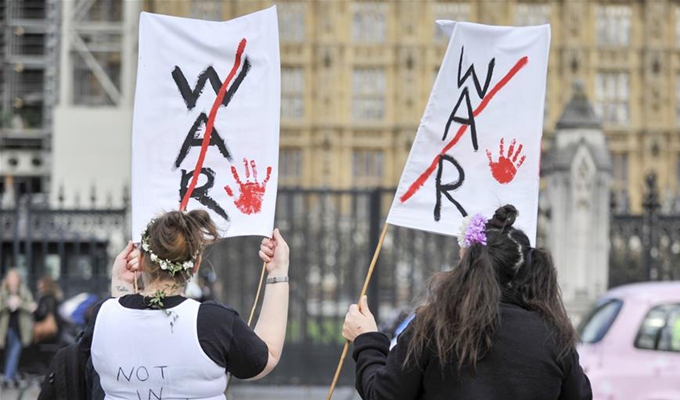 英国伦敦举行反战游行