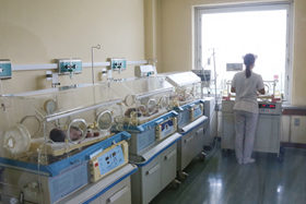 平壤妇产医院、玉流儿童医院访问记