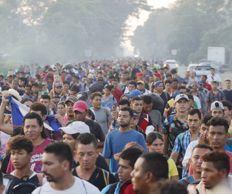 美墨边境现移民潮