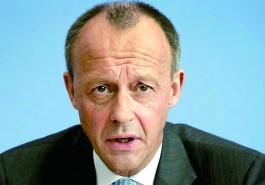 默茨曾与默克尔&ldquo;内斗&rdquo;败北