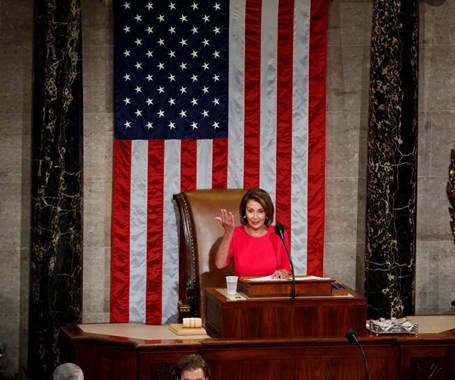 美国新一届国会开幕 佩洛西当选众议院议长