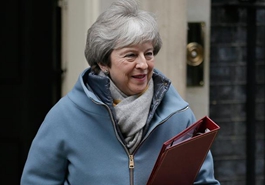 英国首相说将继续与欧盟进行谈判