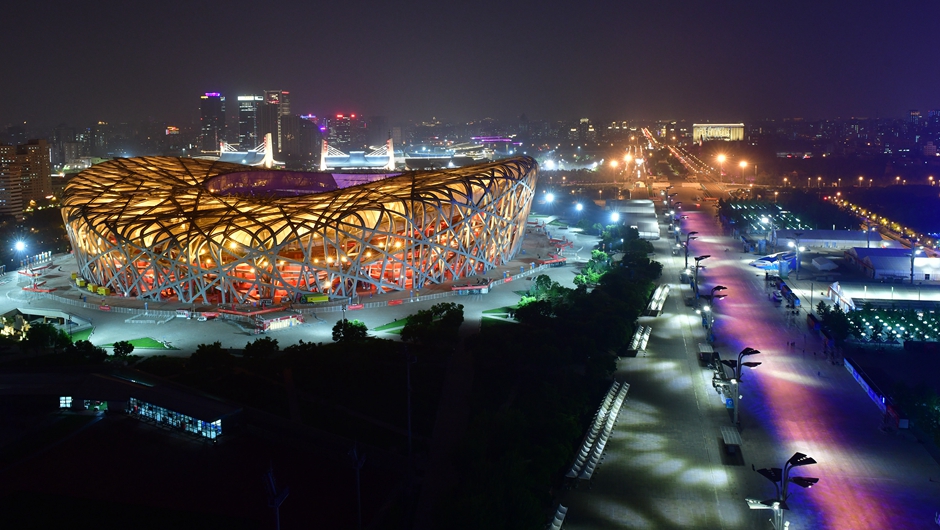 &ldquo;空间光影秀&rdquo;迎盛会