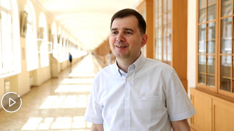 与习主席做校友，这感觉真棒！